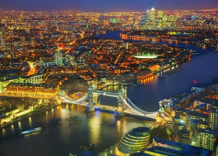 New Private Studio Apartment London 6